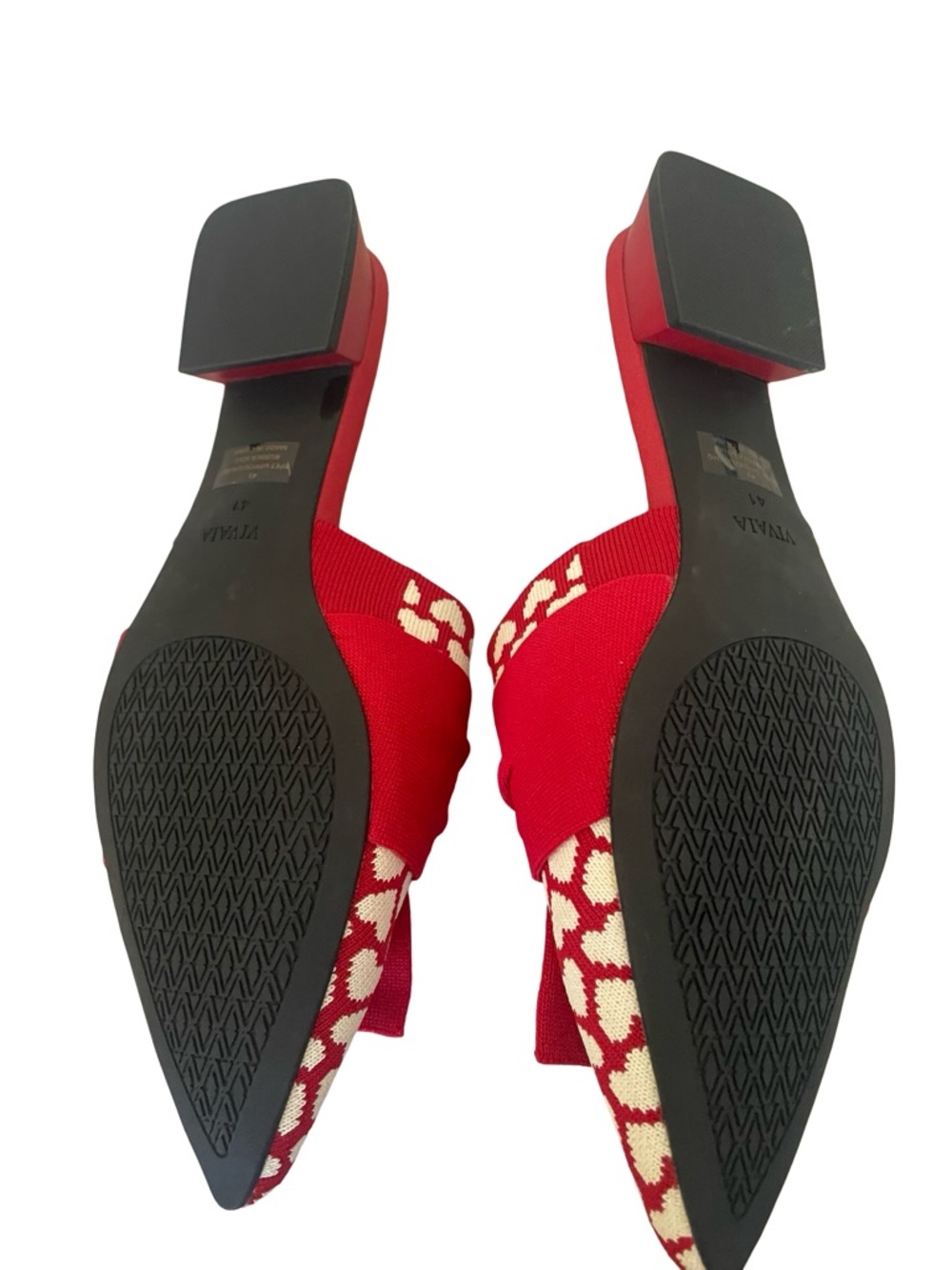 Vivaia Red Heart Knit Bow Mules - Picture 5 of 7